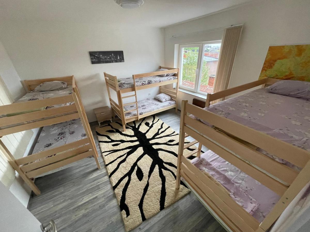 Got Prishtina Hostel พริสตีนา ภายนอก รูปภาพ