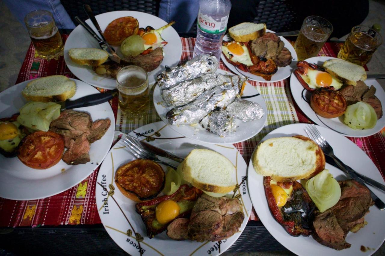 Got Prishtina Hostel พริสตีนา ภายนอก รูปภาพ