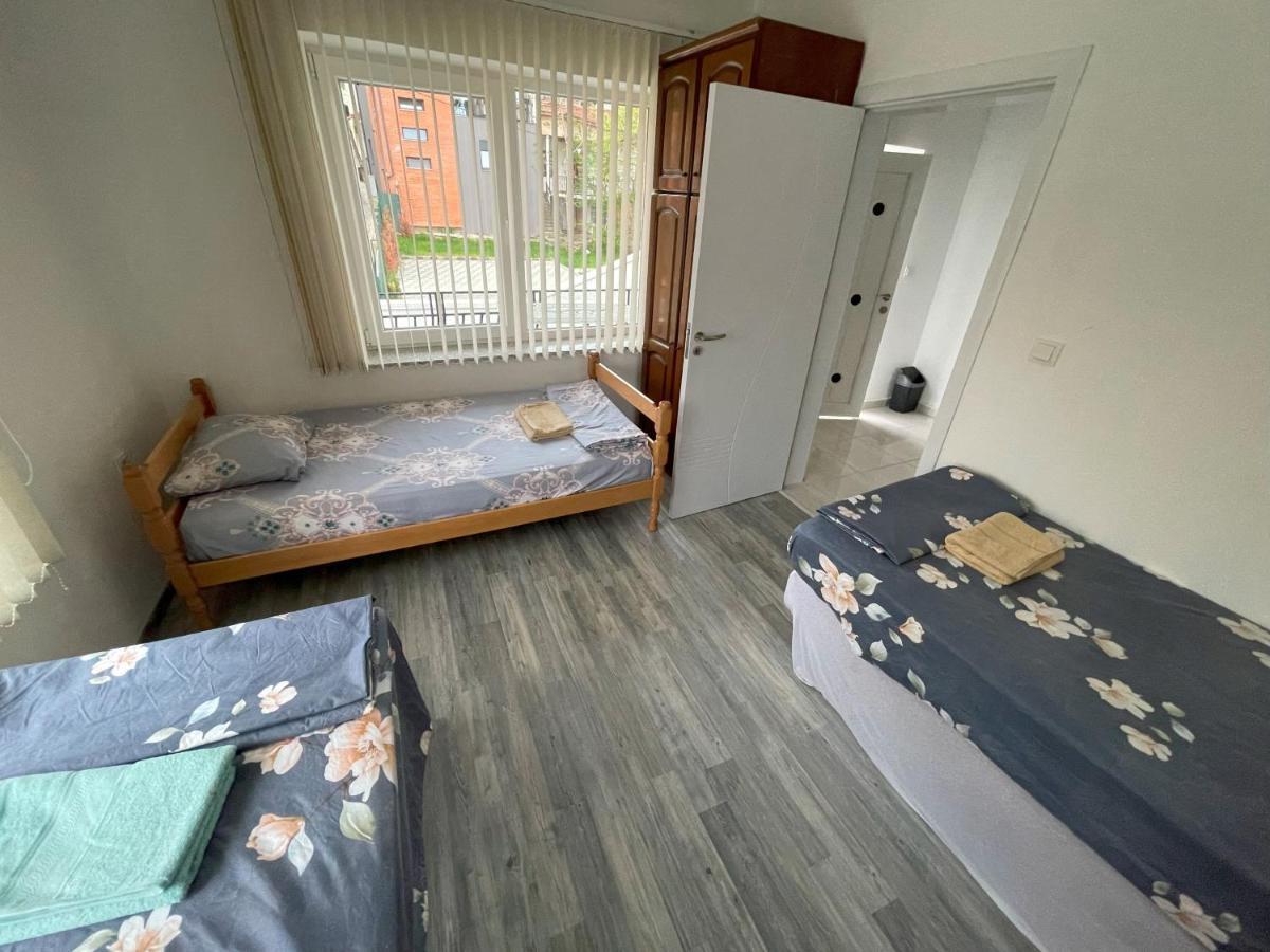 Got Prishtina Hostel พริสตีนา ภายนอก รูปภาพ